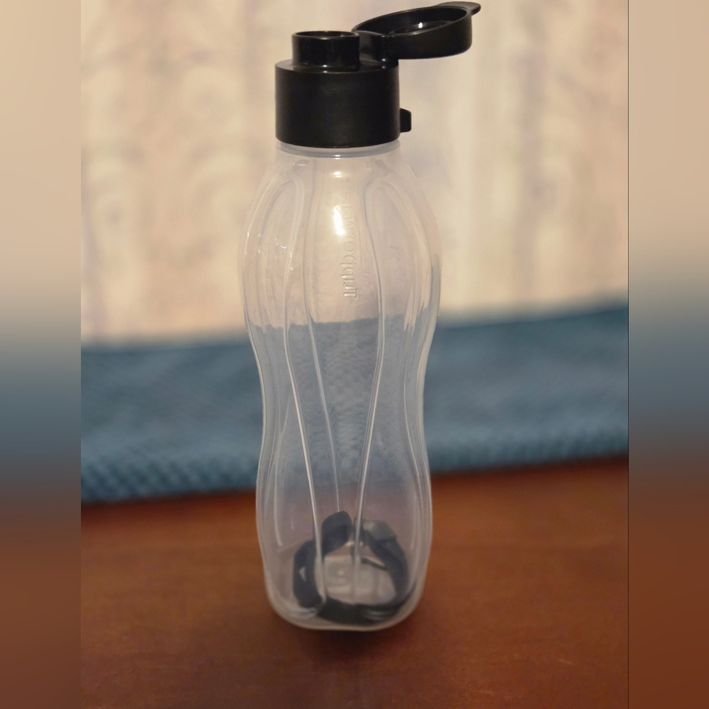 Tupperware ECO Bottle NWT